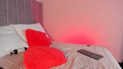 Sara Garcia online show from October 2025 04:13:01 AM