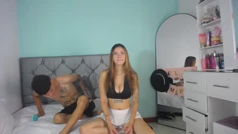  SARIYA Y ALEXIS  online show from April 2026 07:58:02 PM