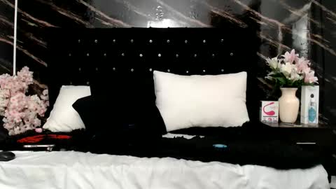 Snapshot of sarita_multisquirt chatting on June 2026 05:12:01 AM Sara online show from June 2026 05:12:01 AM