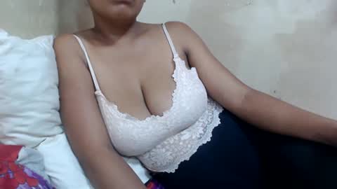 Snapshot of saronette chatting on December 2024 11:55:01 AM saronette online show from December 2024 11:55:01 AM