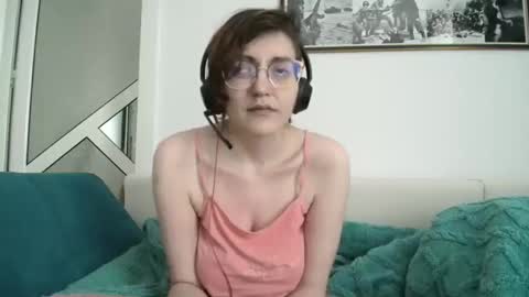 sarraboots online show from April 2026 09:14:02 AM