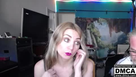 Giselle and Jay online show from November 2025 11:09:02 AM