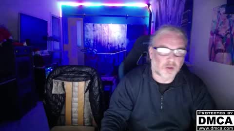 Giselle and Jay online show from December 2025 09:11:01 PM