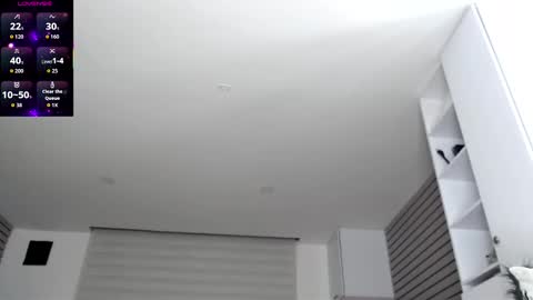 yesica online show from October 2025 01:22:01 AM