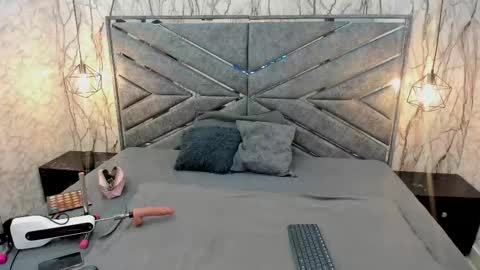 Sasha  online show from December 2025 07:55:01 PM