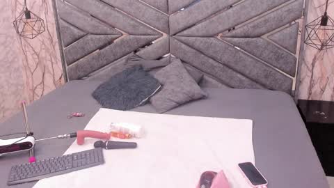 Sasha  online show from March 2026 07:47:02 PM