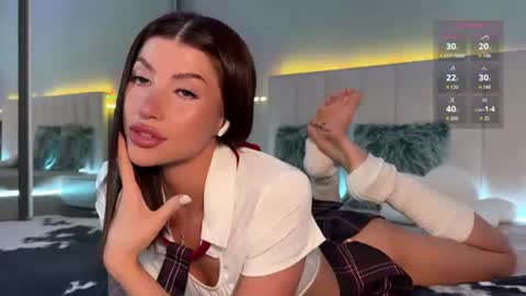 Hi everyone my name is Sasha   online show from July 2026 08:25:01 PM