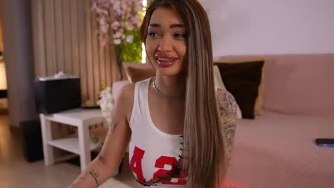 sashafererra online show from April 2026 06:47:02 PM