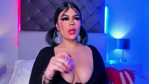 selene  online show from March 2025 11:48:01 AM