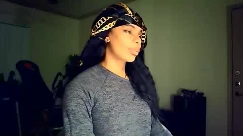 Snapshot of sashastrokes chatting on December 2025 02:17:01 AM MISTRESS STROKES online show from December 2025 02:17:01 AM