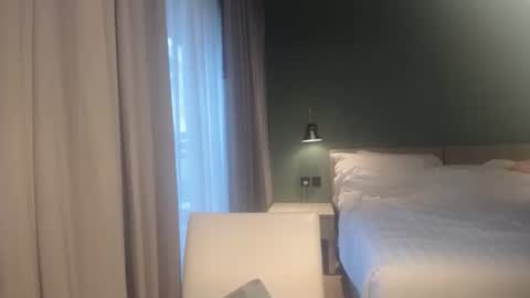 Sasha online show from November 2025 10:25:02 AM