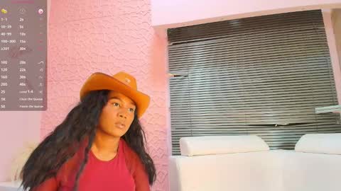 Snapshot of sashhalux22 chatting on February 2026 04:21:02 AM SashhaLux22 online show from February 2026 04:21:02 AM