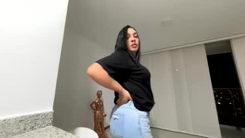 Snapshot of sasshamoon chatting on November 2025 03:23:01 AM sasshamoon online show from November 2025 03:23:01 AM