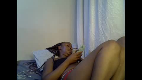 sassy_bella online show from December 2025 02:27:01 AM