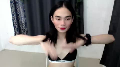 Snapshot of sassy_keath chatting on November 2025 05:50:02 AM Keath online show from November 2025 05:50:02 AM