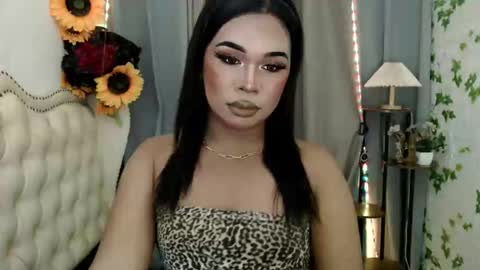 Snapshot of sassy_tinaxx chatting on November 2025 09:25:01 AM sassy_tinaxx online show from November 2025 09:25:01 AM