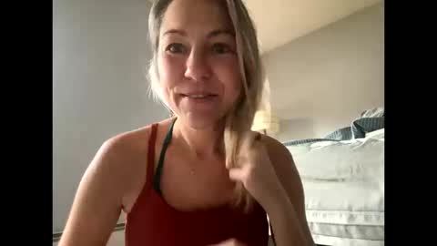 Sassyella online show from October 2025 04:29:02 PM