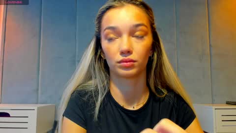 sassyt33n online show from September 2025 08:25:01 AM