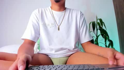     online show from December 2025 06:44:01 AM