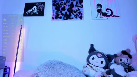    im expecting 300 thumbs up on my altar online show from May 2026 11:01:04 PM