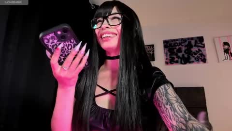 Snapshot of satanbabee_ chatting on June 2026 11:14:01 PM im expecting 300 thumbs up on my altar online show from June 2026 11:14:01 PM