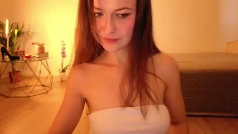 Lori online show from July 2026 06:54:02 PM