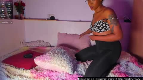 Snapshot of saturno_vibes chatting on November 2025 09:53:01 AM saturno_vibes online show from November 2025 09:53:01 AM