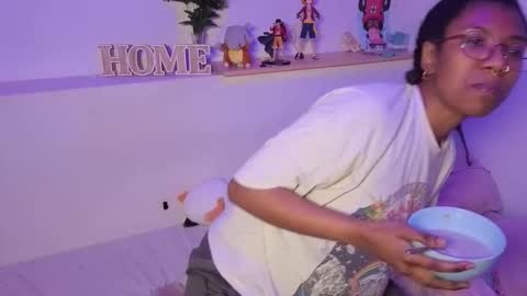 Snapshot of saturno_vibes chatting on February 2026 08:46:01 AM saturno_vibes online show from February 2026 08:46:01 AM