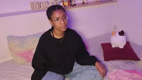 Snapshot of saturno_vibes chatting on February 2026 08:47:01 AM saturno_vibes online show from February 2026 08:47:01 AM