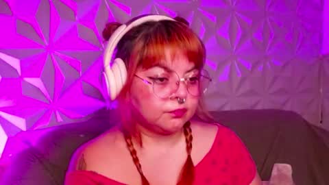 Snapshot of satyn_doll chatting on September 2025 12:11:01 AM Gina George online show from September 2025 12:11:01 AM