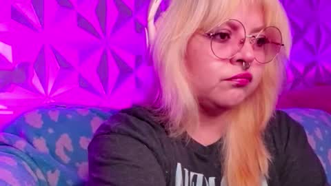 Snapshot of satyn_doll chatting on October 2025 10:10:01 PM Gina George online show from October 2025 10:10:01 PM