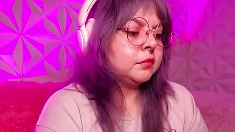 Snapshot of satyn_doll chatting on October 2025 02:33:01 AM Gina George online show from October 2025 02:33:01 AM