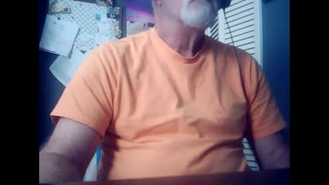 satyr64 online show from December 2025 03:31:01 PM