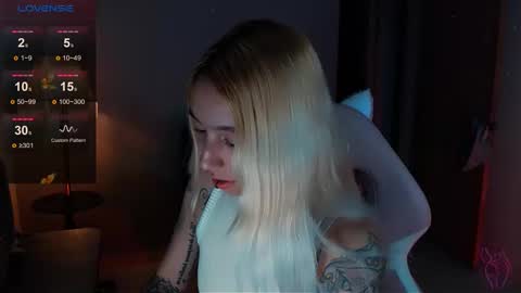 Snapshot of saucy_jenn1 chatting on December 2024 04:25:01 AM I AM JENN  online show from December 2024 04:25:01 AM