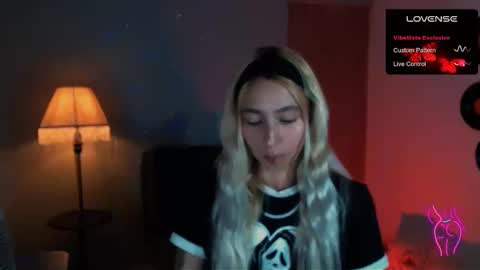 Snapshot of saucy_jenn1 chatting on January 2025 02:35:02 AM I AM JENN  online show from January 2025 02:35:02 AM