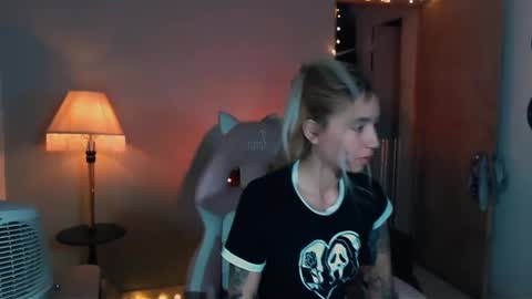 Snapshot of saucy_jenn1 chatting on January 2025 02:28:02 AM I AM JENN  online show from January 2025 02:28:02 AM