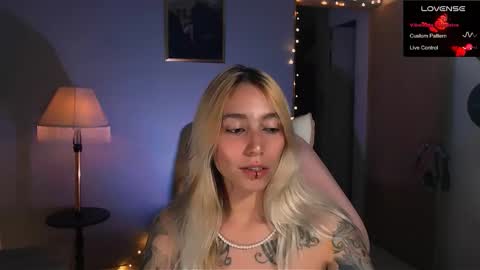 Snapshot of saucy_jenn1 chatting on February 2025 01:45:01 AM I AM JENN  online show from February 2025 01:45:01 AM