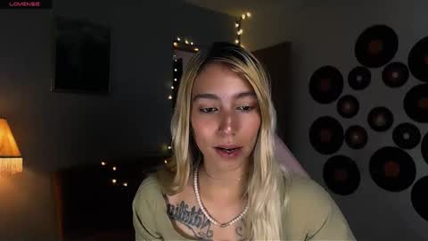 Snapshot of saucy_jenn1 chatting on March 2025 02:15:02 AM I AM JENN  online show from March 2025 02:15:02 AM