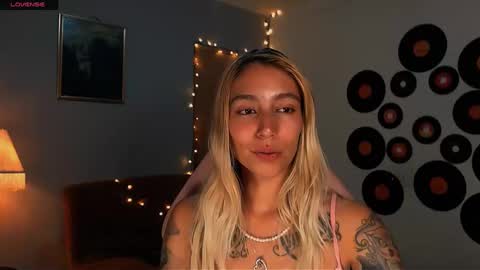 Snapshot of saucy_jenn1 chatting on March 2025 04:28:01 AM I AM JENN  online show from March 2025 04:28:01 AM