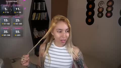 Snapshot of saucy_jenn1 chatting on September 2025 04:46:02 AM I AM JENN  online show from September 2025 04:46:02 AM