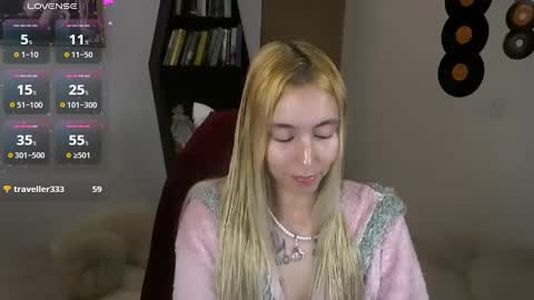 Snapshot of saucy_jenn1 chatting on September 2025 01:44:02 AM I AM JENN  online show from September 2025 01:44:02 AM