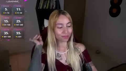 Snapshot of saucy_jenn1 chatting on October 2025 04:09:01 AM I AM JENN  online show from October 2025 04:09:01 AM