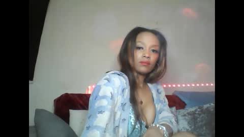 Snapshot of saucy_shanice chatting on February 2025 08:10:01 PM Shaniiice online show from February 2025 08:10:01 PM