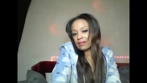 Snapshot of saucy_shanice chatting on February 2025 02:09:02 AM Shaniiice online show from February 2025 02:09:02 AM