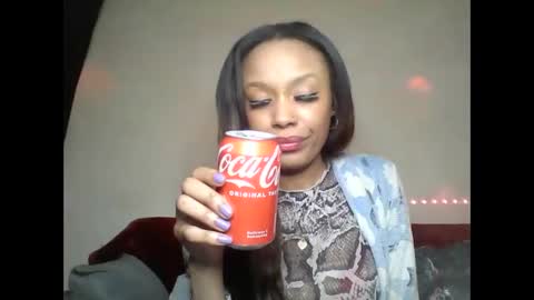 Snapshot of saucy_shanice chatting on March 2025 03:37:02 AM Shaniiice online show from March 2025 03:37:02 AM