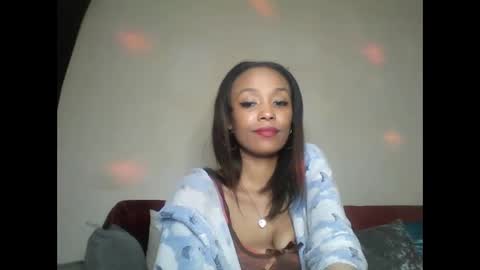 Snapshot of saucy_shanice chatting on September 2025 11:08:01 PM Shaniiice online show from September 2025 11:08:01 PM