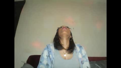 Snapshot of saucy_shanice chatting on October 2025 08:39:02 PM Shaniiice online show from October 2025 08:39:02 PM