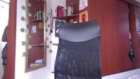 Zaren online show from January 2025 04:11:01 PM