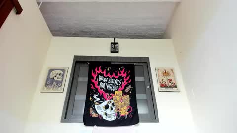 Zaren online show from February 2026 07:32:02 PM