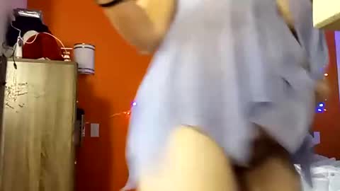 Snapshot of saucybear666 chatting on December 2024 03:03:02 AM SnowBunny online show from December 2024 03:03:02 AM